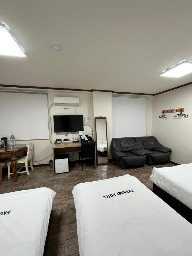 Ekonomy Hotel Mokpo Zewnętrze zdjęcie