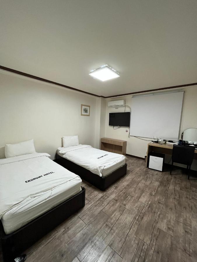 Ekonomy Hotel Mokpo Zewnętrze zdjęcie